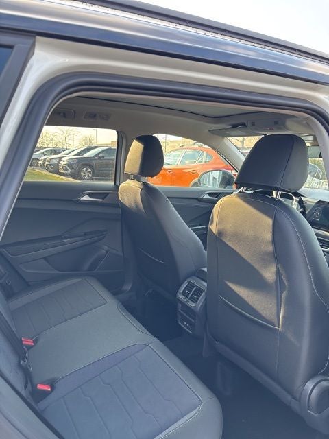 2026 Volkswagen Taos 1.5T SE Black