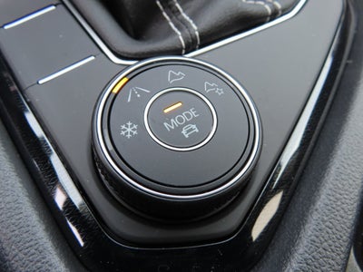 2026 Volkswagen Taos 1.5T SE Black