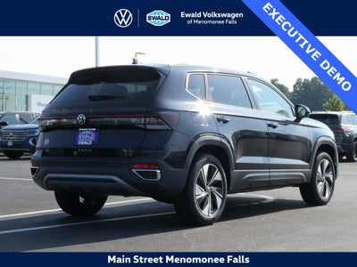 2025 Volkswagen Taos 1.5T SE Black 4MOTION