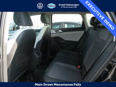 2025 Volkswagen Taos 1.5T SE Black 4MOTION