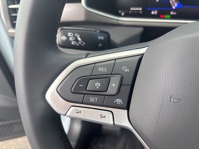 2026 Volkswagen Taos 1.5T SE Black