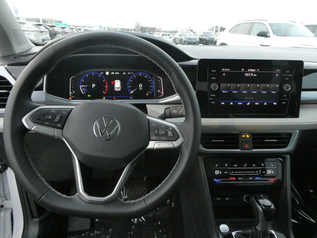 2026 Volkswagen Taos 1.5T SEL