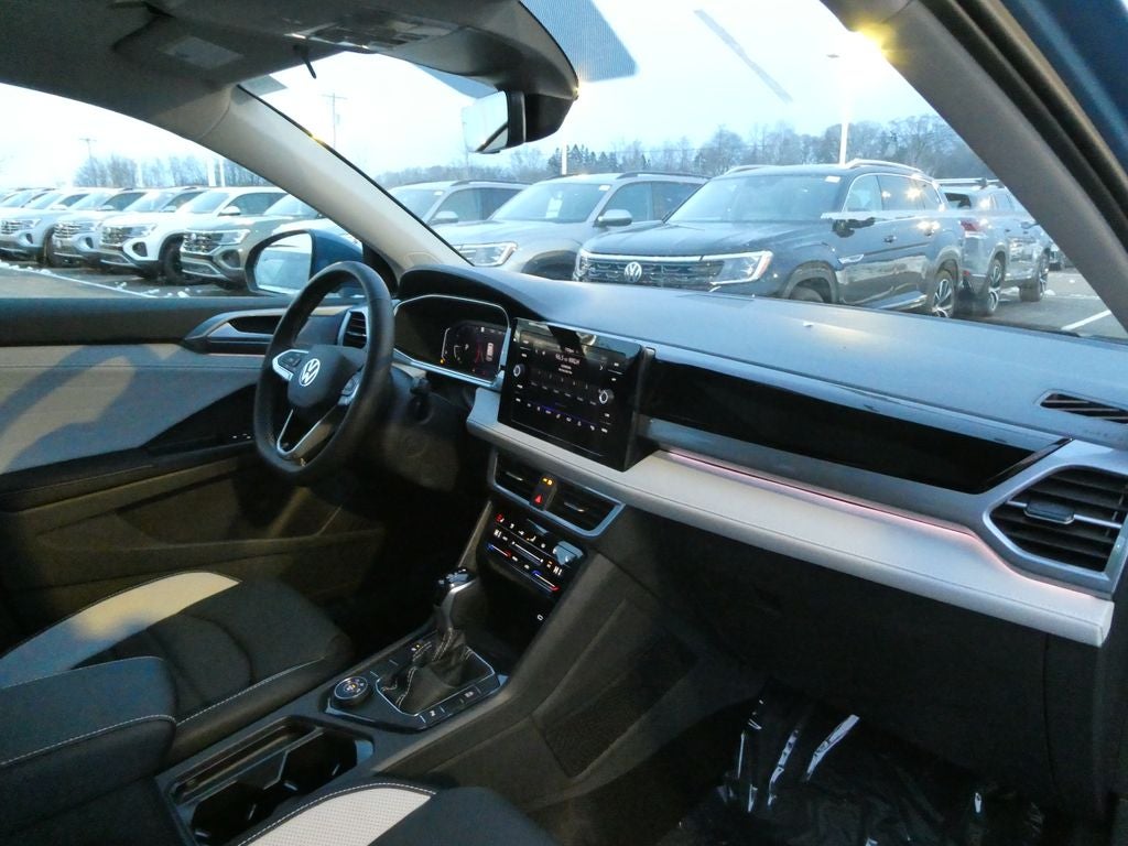 2026 Volkswagen Taos 1.5T SEL