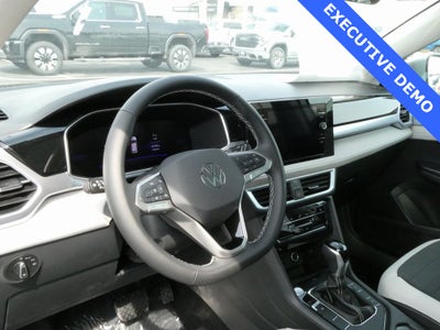 2025 Volkswagen Taos 1.5T SE