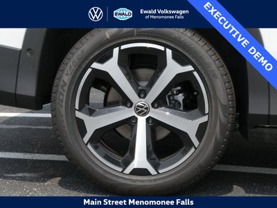 2025 Volkswagen Tiguan 2.0T SE