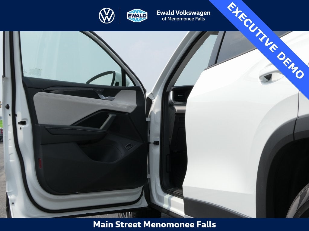 2025 Volkswagen Tiguan 2.0T SE