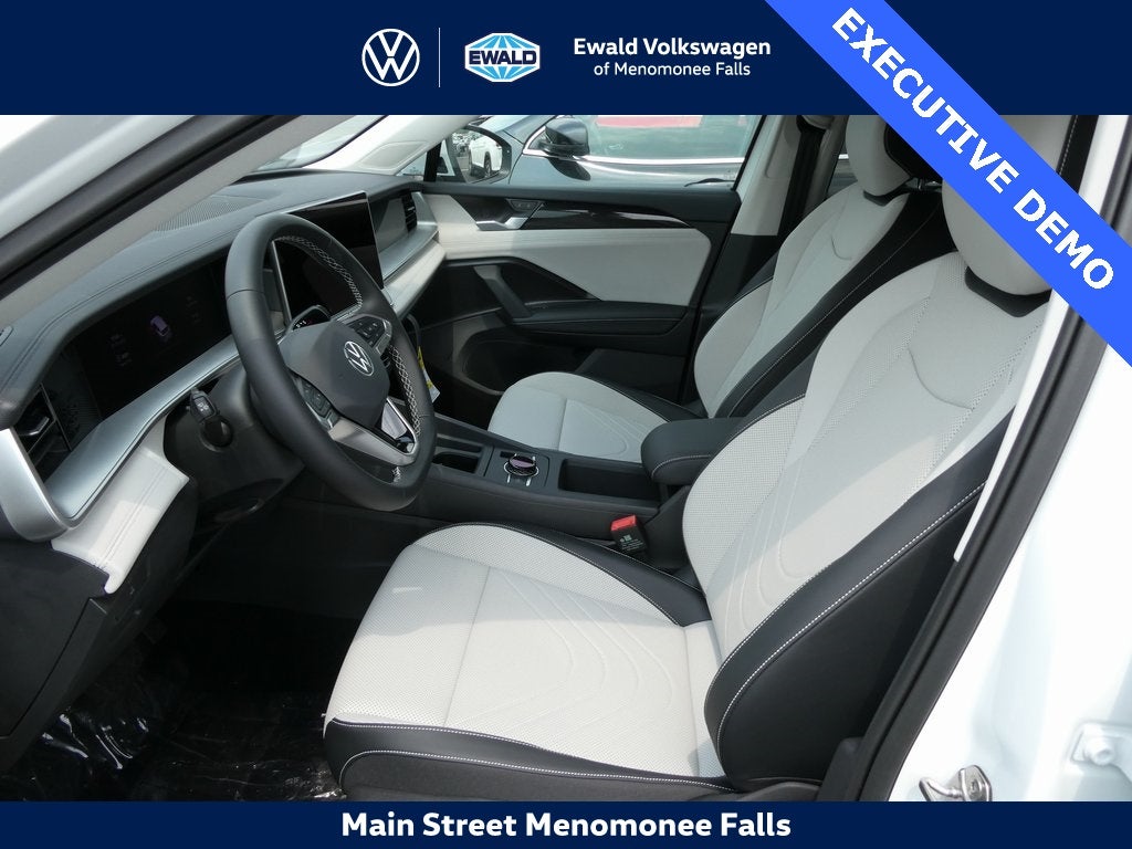 2025 Volkswagen Tiguan 2.0T SE