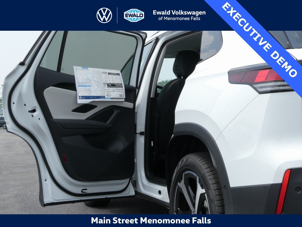 2025 Volkswagen Tiguan 2.0T SE