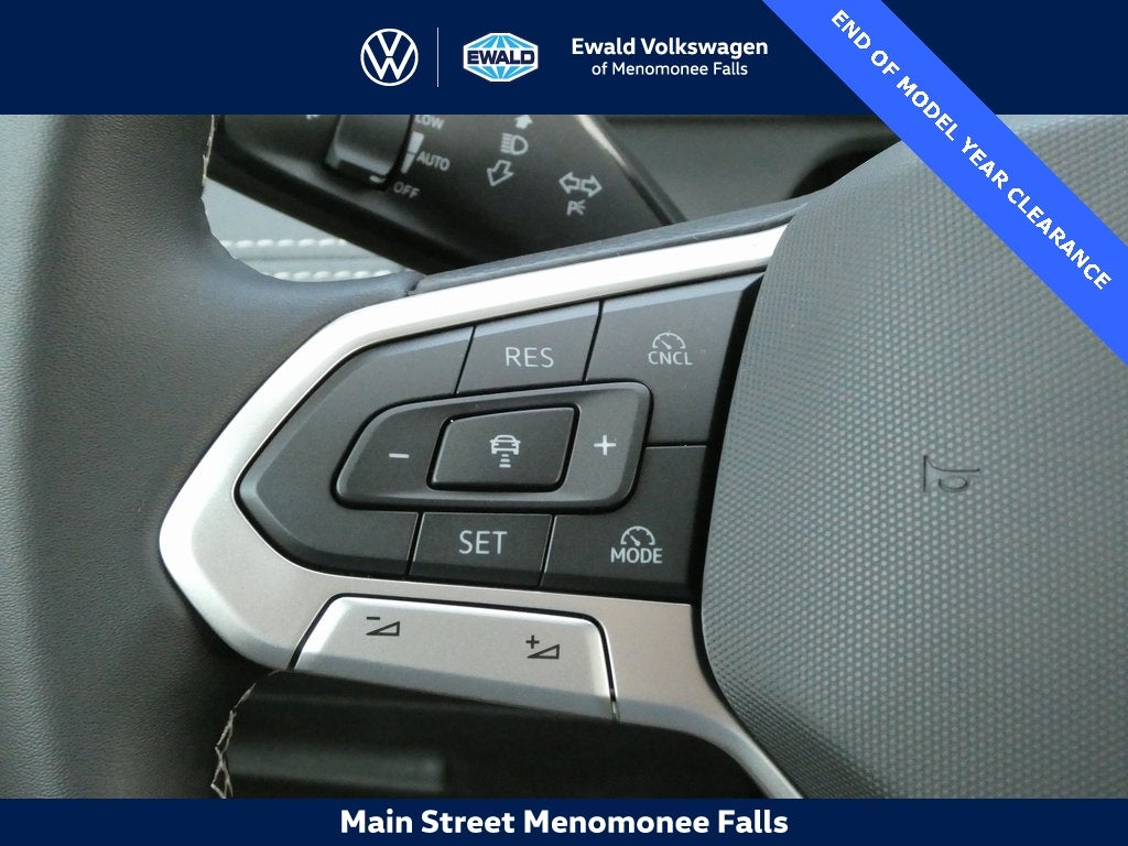 2025 Volkswagen Tiguan 2.0T SE