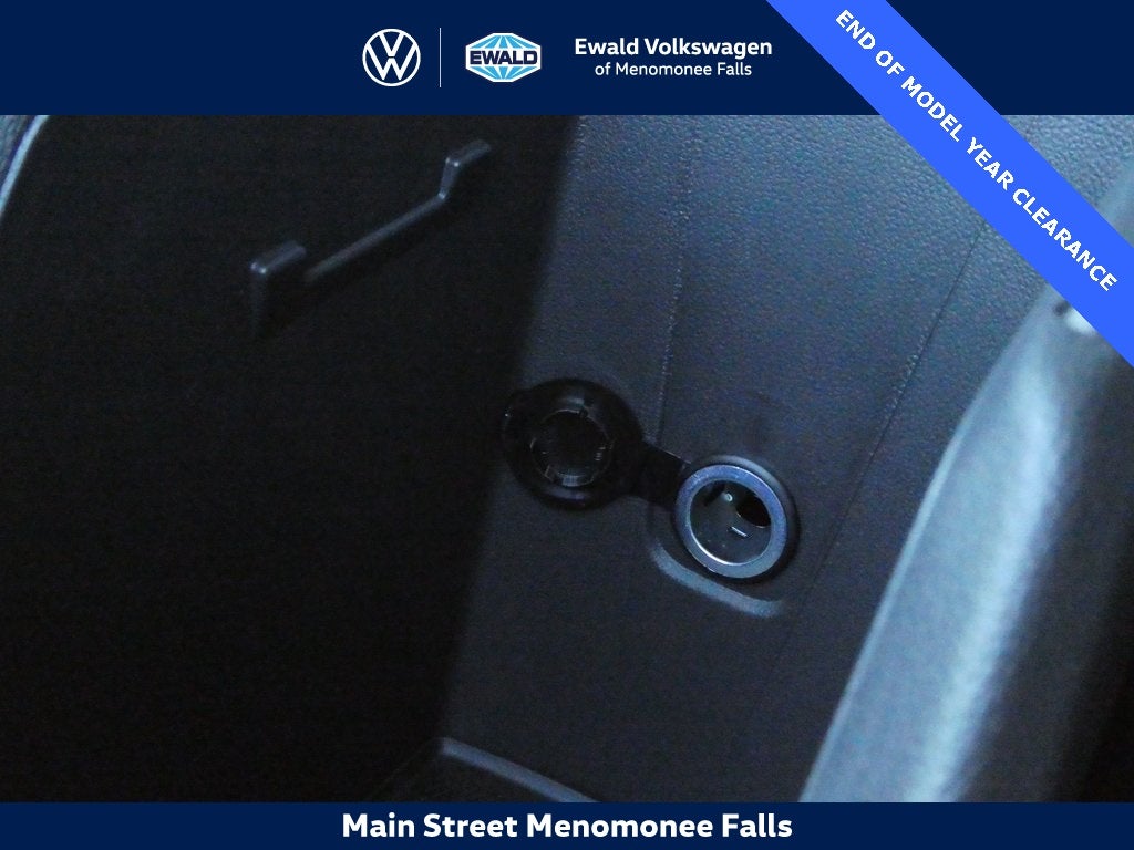 2025 Volkswagen Tiguan 2.0T SE