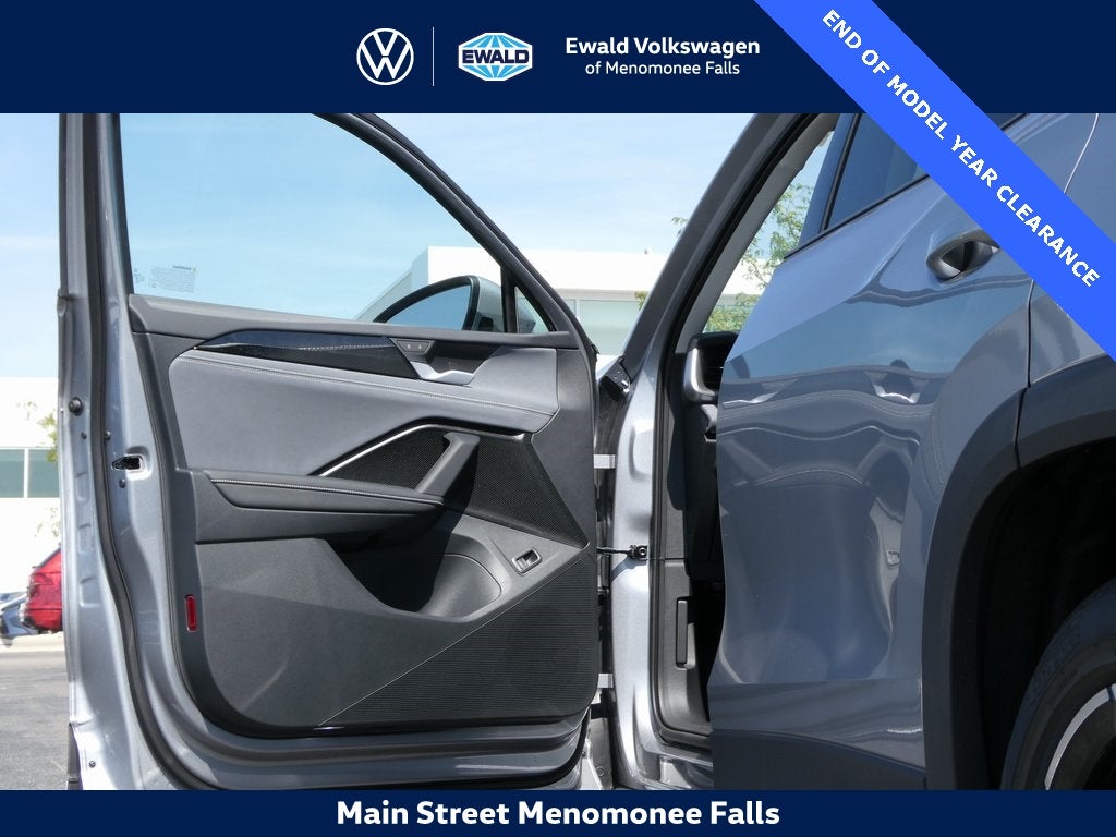 2025 Volkswagen Tiguan 2.0T SE