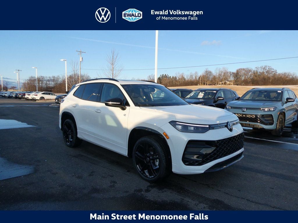 2026 Volkswagen Tiguan 2.0T SE R-Line Black