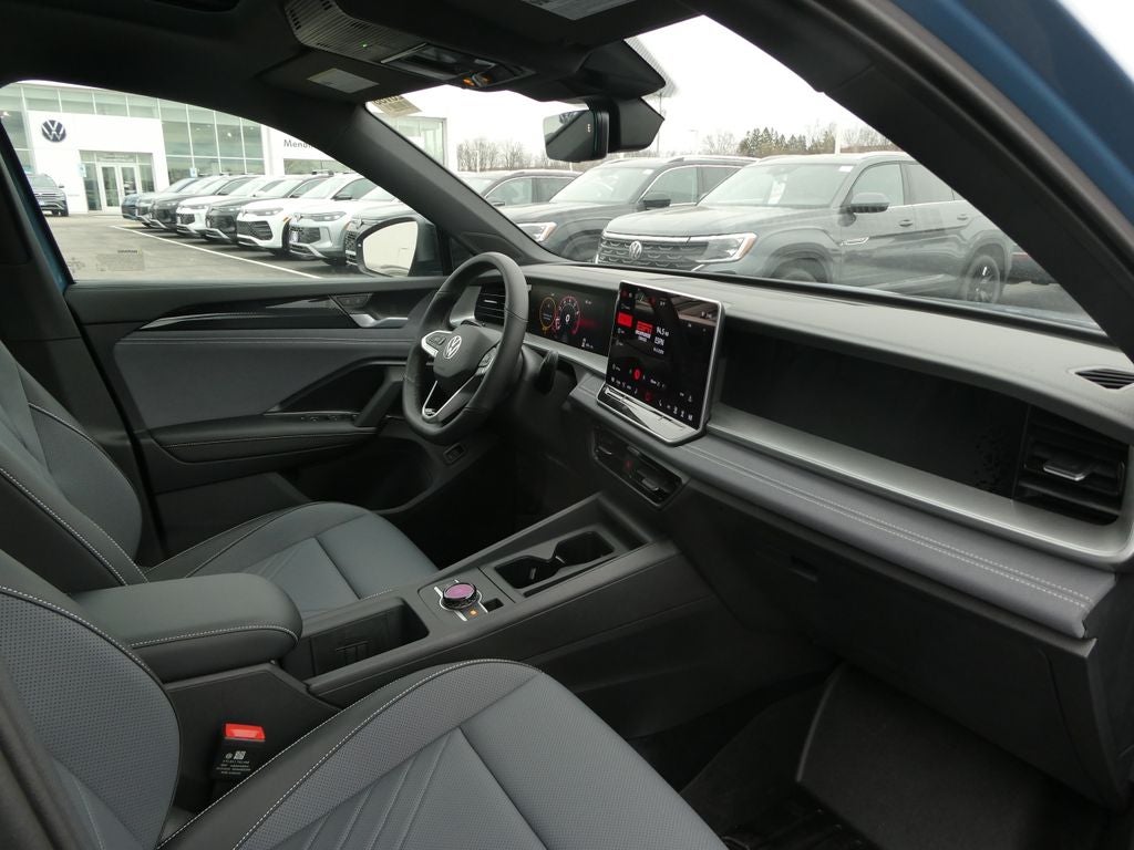 2026 Volkswagen Tiguan 2.0T SE R-Line Black