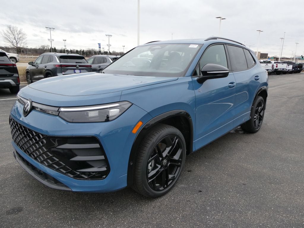 2026 Volkswagen Tiguan 2.0T SE R-Line Black