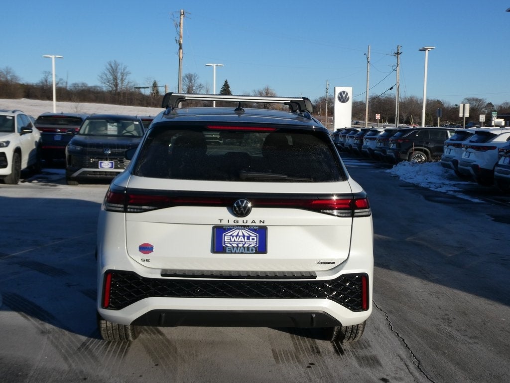 2026 Volkswagen Tiguan 2.0T SE R-Line Black