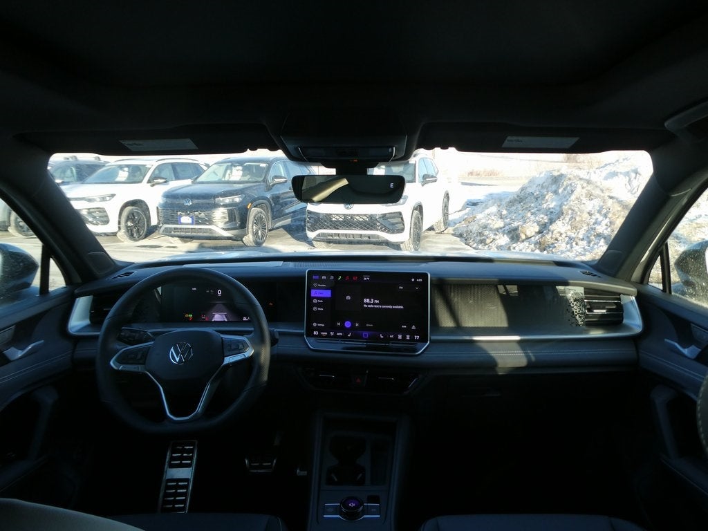 2026 Volkswagen Tiguan 2.0T SE R-Line Black