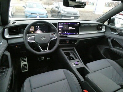 2026 Volkswagen Tiguan 2.0T SE R-Line Black