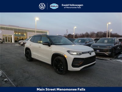 2026 Volkswagen Tiguan 2.0T SE R-Line Black