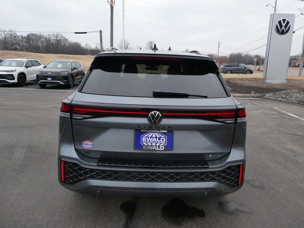 2026 Volkswagen Tiguan 2.0T SE R-Line Black