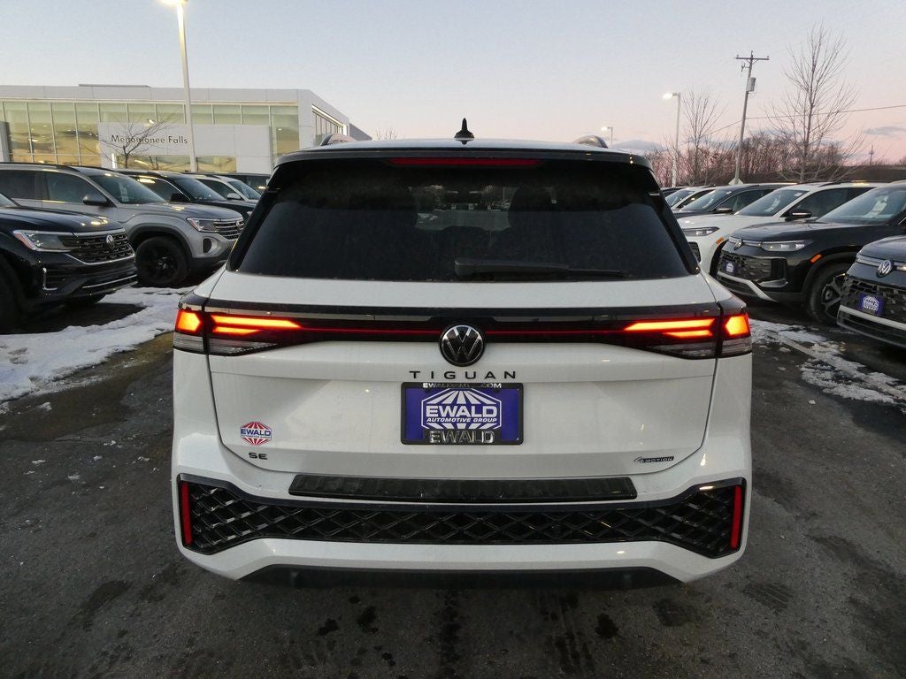 2026 Volkswagen Tiguan 2.0T SE R-Line Black