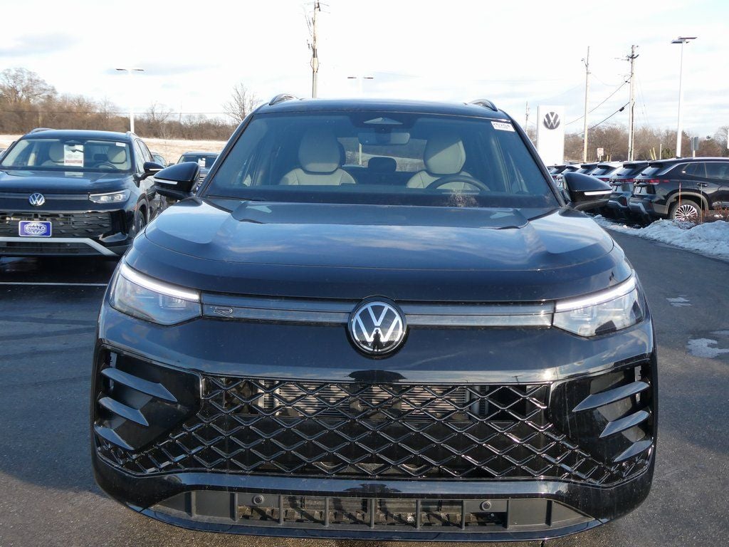 2026 Volkswagen Tiguan 2.0T SE R-Line Black