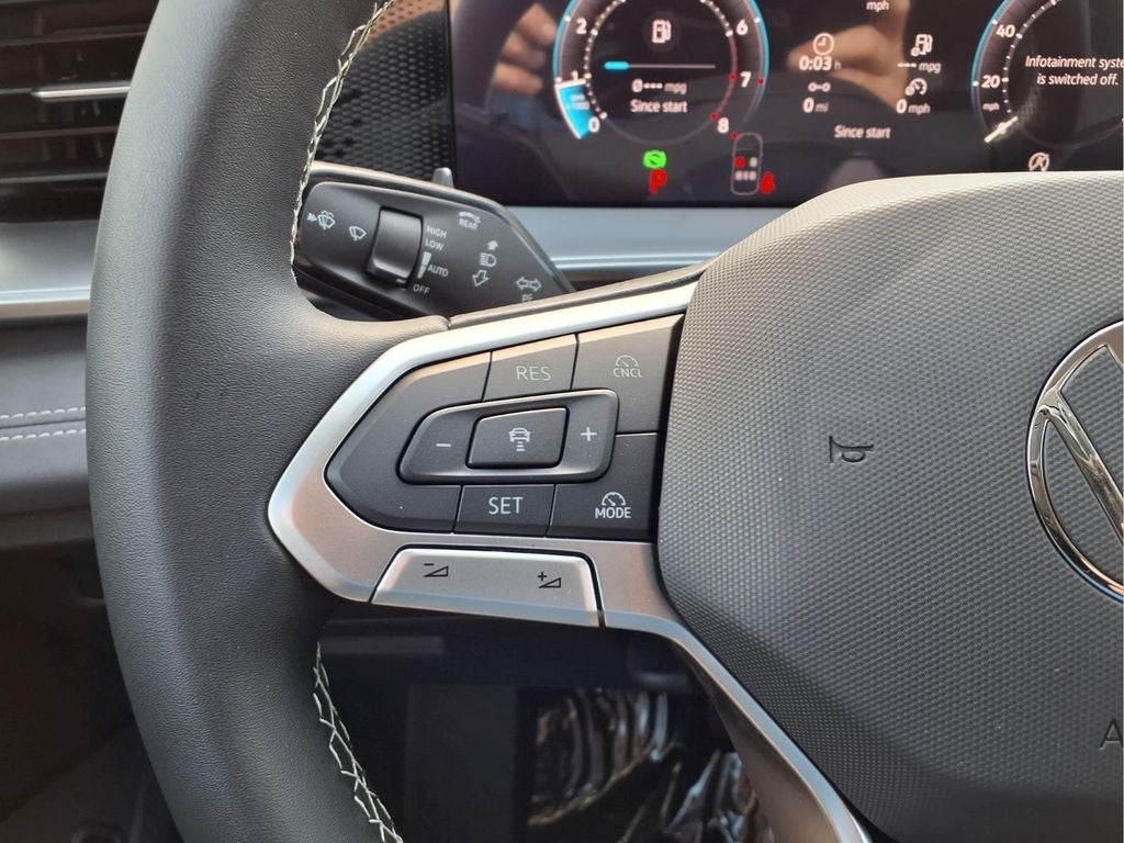 2026 Volkswagen Tiguan 2.0T SE