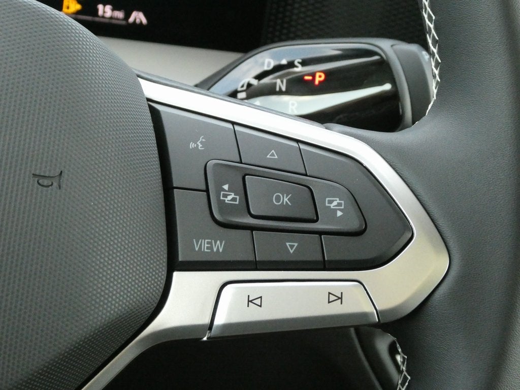 2025 Volkswagen Tiguan 2.0T SE