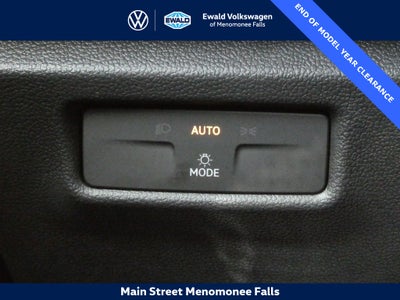 2025 Volkswagen Tiguan 2.0T SE