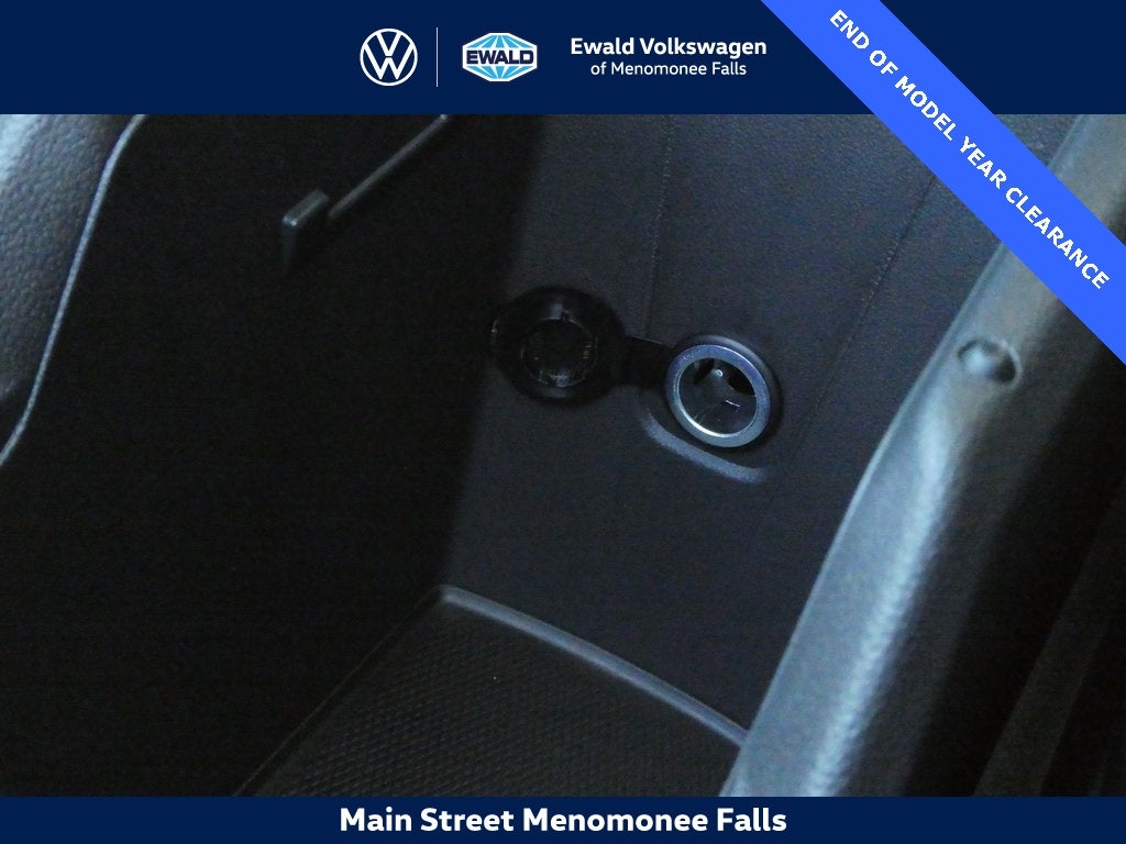 2025 Volkswagen Tiguan 2.0T SE