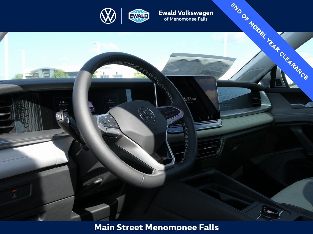 2025 Volkswagen Tiguan 2.0T SE