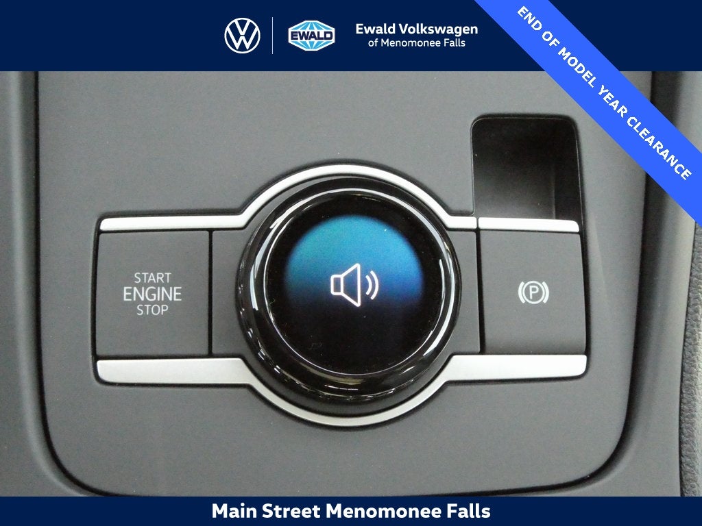 2025 Volkswagen Tiguan 2.0T SE