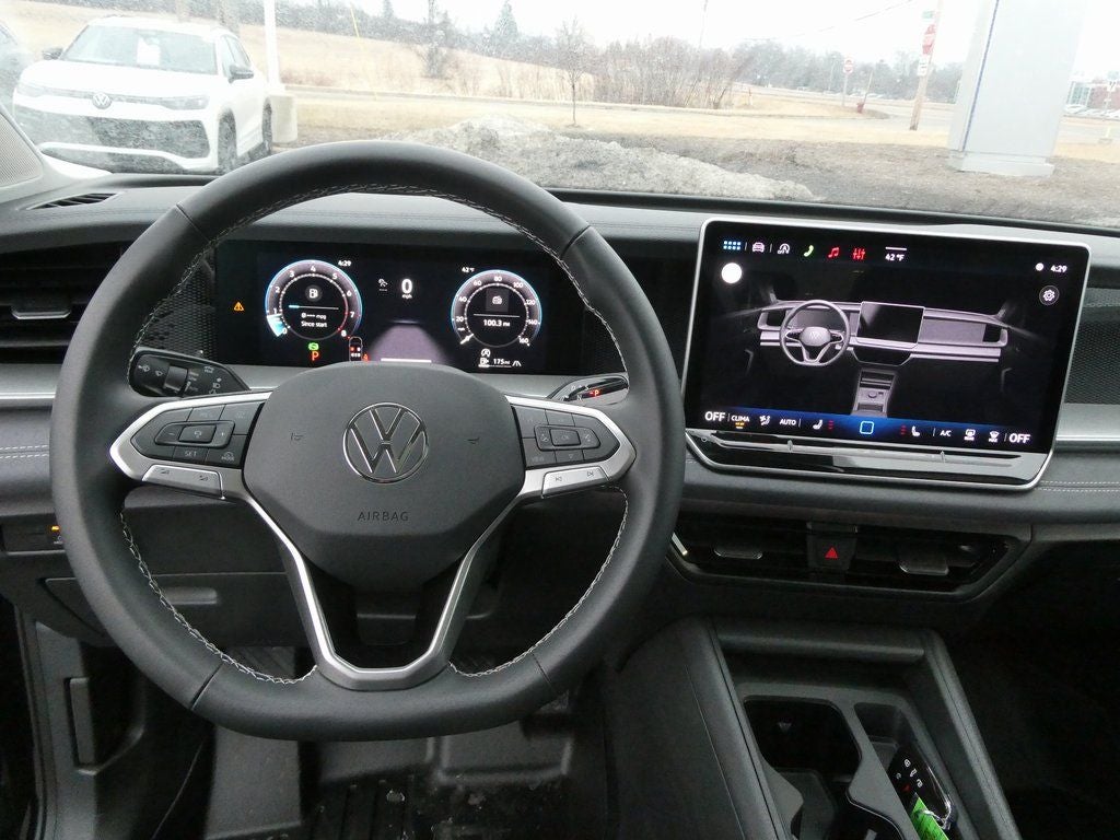 2026 Volkswagen Tiguan 2.0T SE