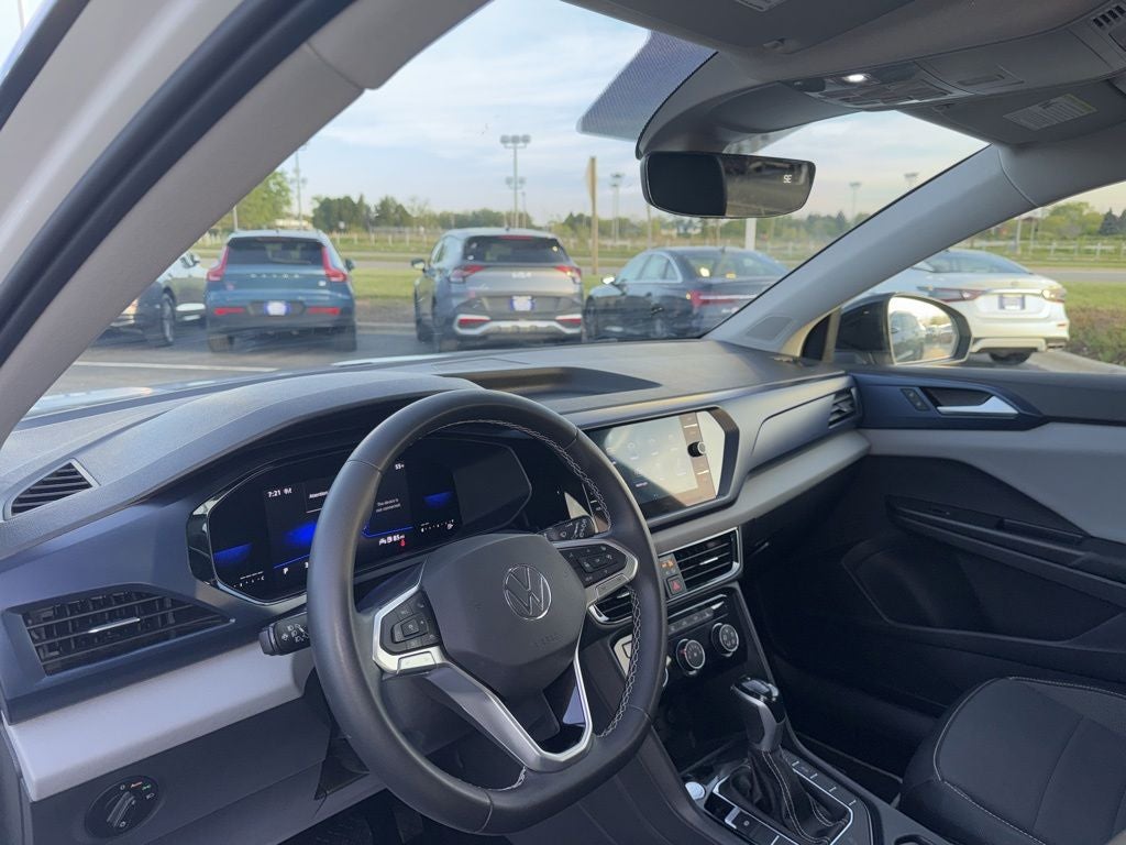 2023 Volkswagen Taos 1.5T SE