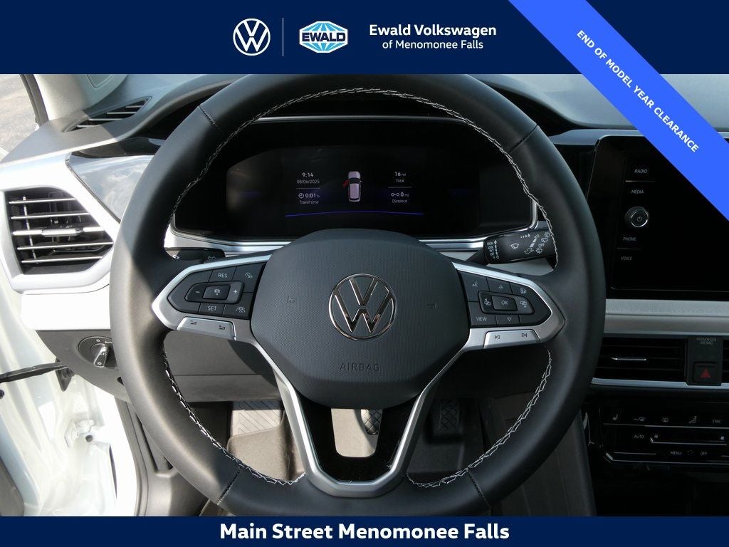 2025 Volkswagen Taos 1.5T SE