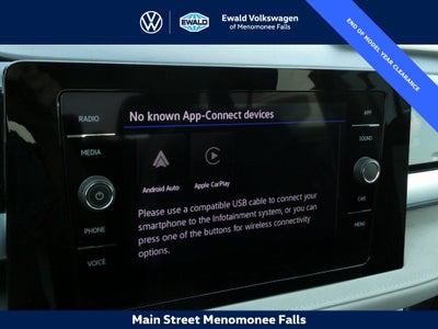 2025 Volkswagen Taos 1.5T SE
