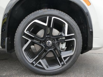 2026 Volkswagen Tiguan 2.0T SEL R-Line Turbo