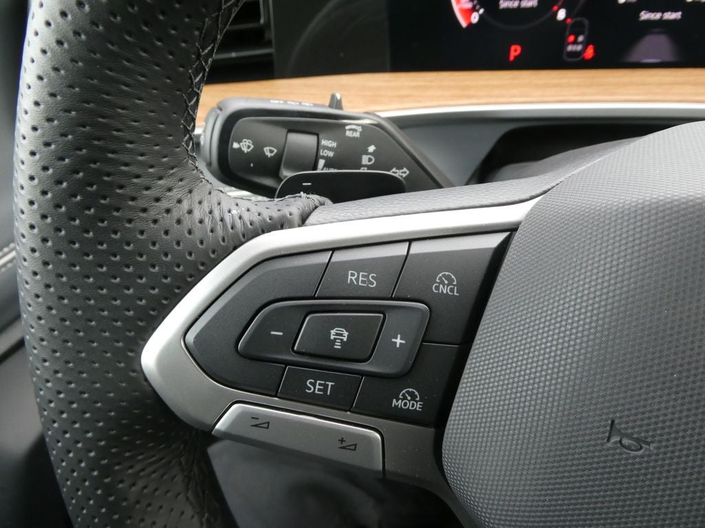 2026 Volkswagen Tiguan 2.0T SEL R-Line Turbo