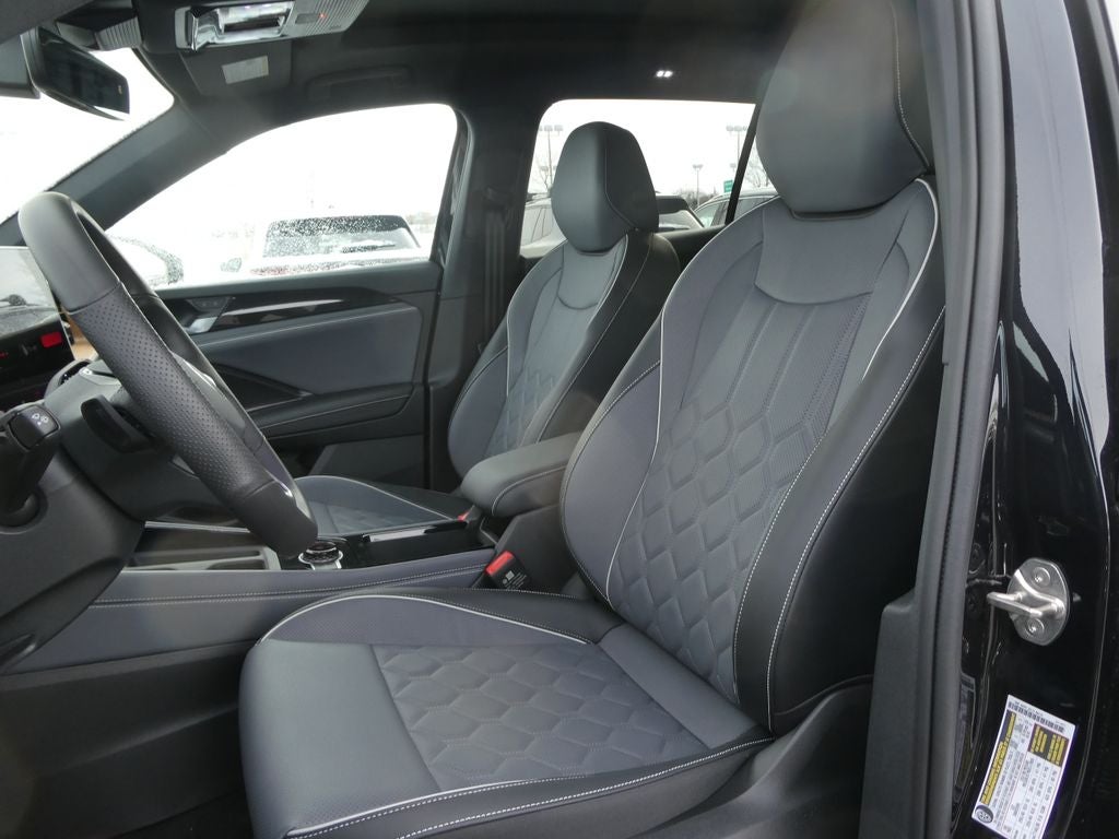 2026 Volkswagen Tiguan 2.0T SEL R-Line Turbo