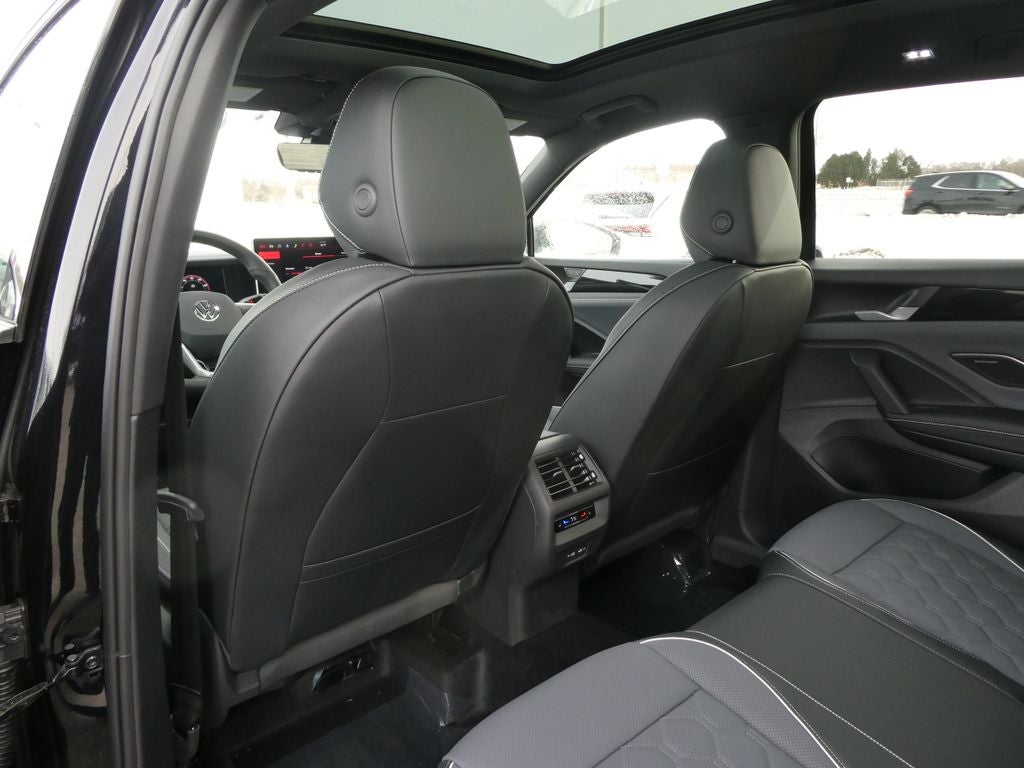 2026 Volkswagen Tiguan 2.0T SEL R-Line Turbo