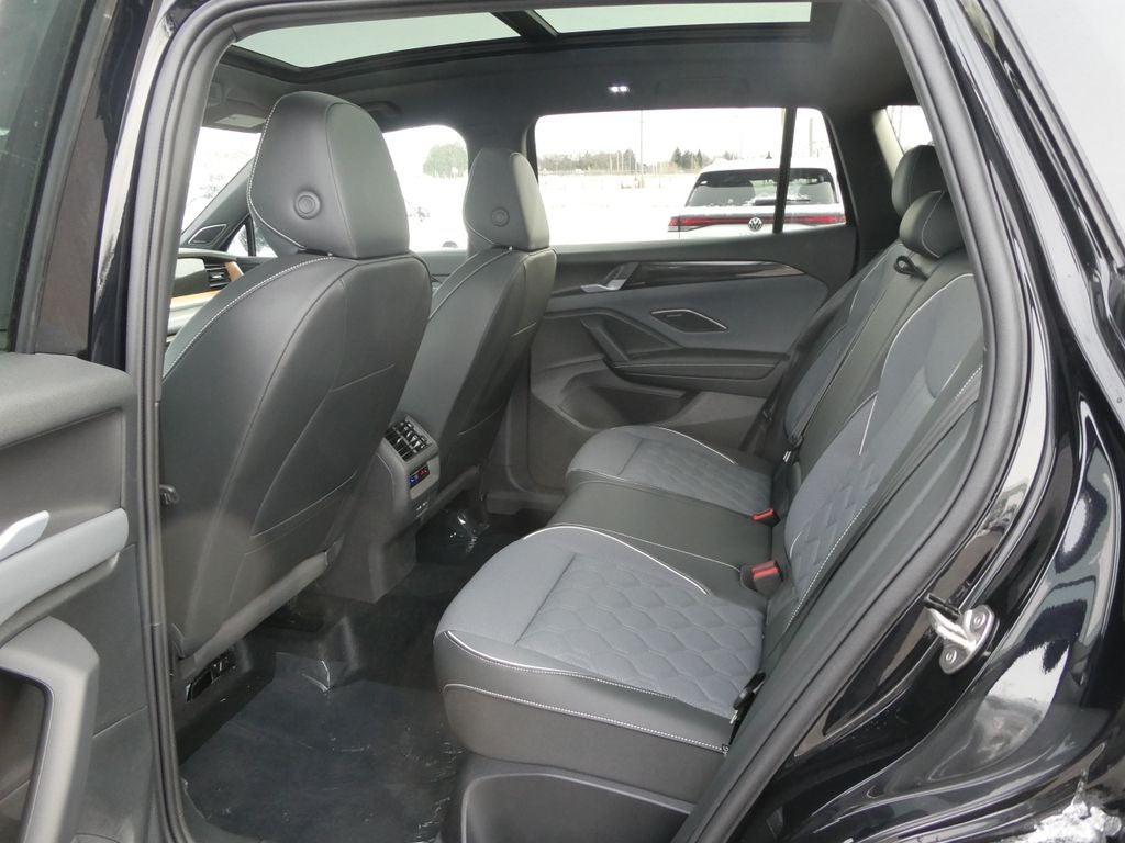 2026 Volkswagen Tiguan 2.0T SEL R-Line Turbo