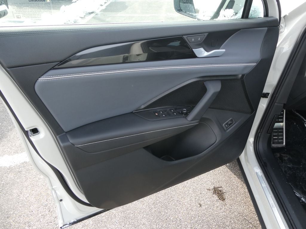 2026 Volkswagen Tiguan 2.0T SEL R-Line Turbo