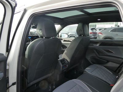 2026 Volkswagen Tiguan 2.0T SEL R-Line Turbo