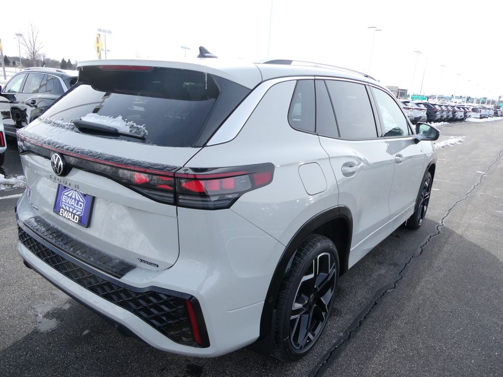 2026 Volkswagen Tiguan 2.0T SEL R-Line Turbo