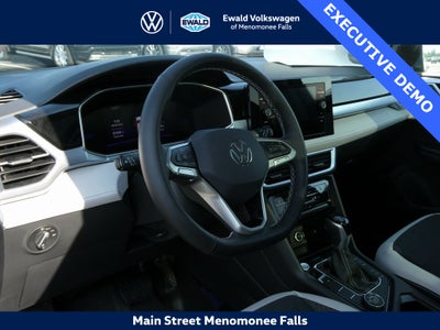 2025 Volkswagen Taos 1.5T SE