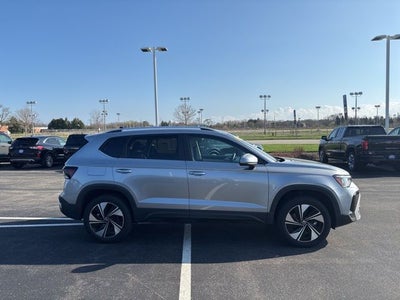 2025 Volkswagen Taos 1.5T SE