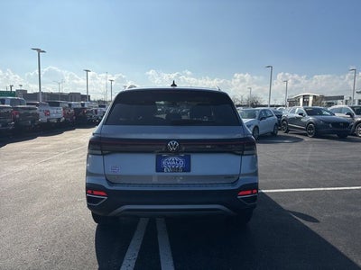 2025 Volkswagen Taos 1.5T SE
