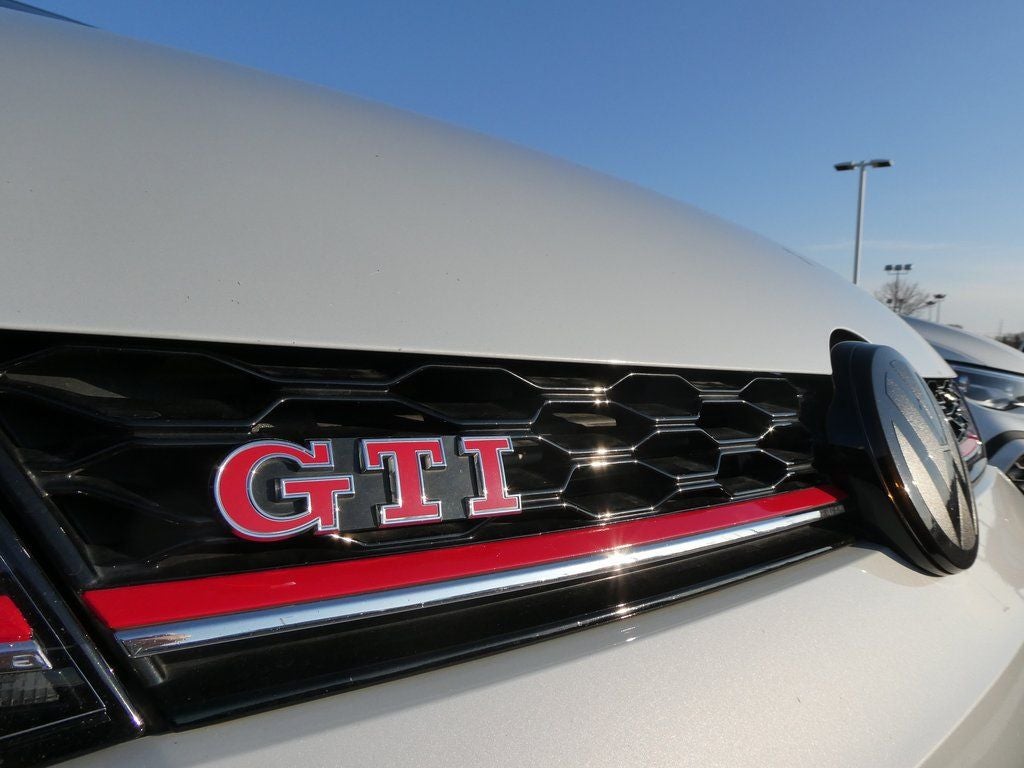 2019 Volkswagen Golf GTI 2.0T SE