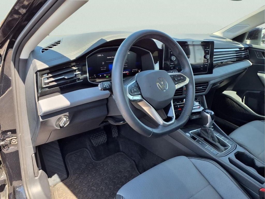 2025 Volkswagen Jetta 1.5T SE