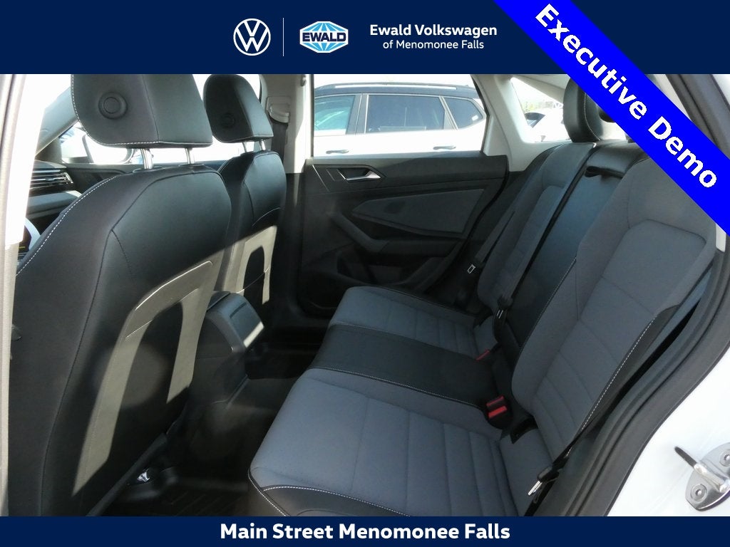 2025 Volkswagen Jetta 1.5T SE