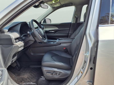 2026 Toyota Grand Highlander Base